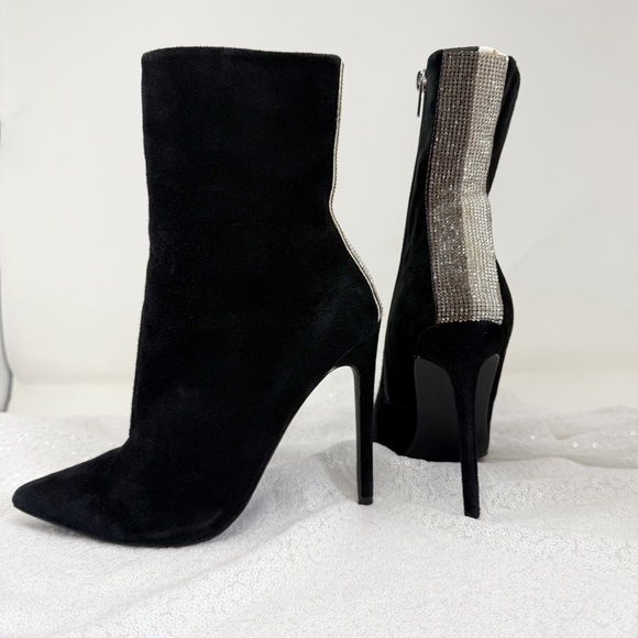 Steve Madden women’s Wagu black suede Boots/ Booties / Ankle Boots size 7.5 - Picture 14 of 15